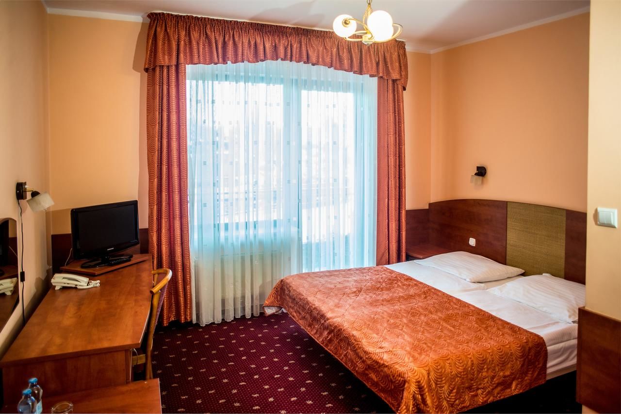 Отель Hotel Delicjusz Trzebaw-25